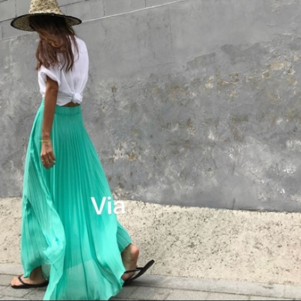 ✨FLASH SALE✨ Chiffon Poly Skirt - Mint